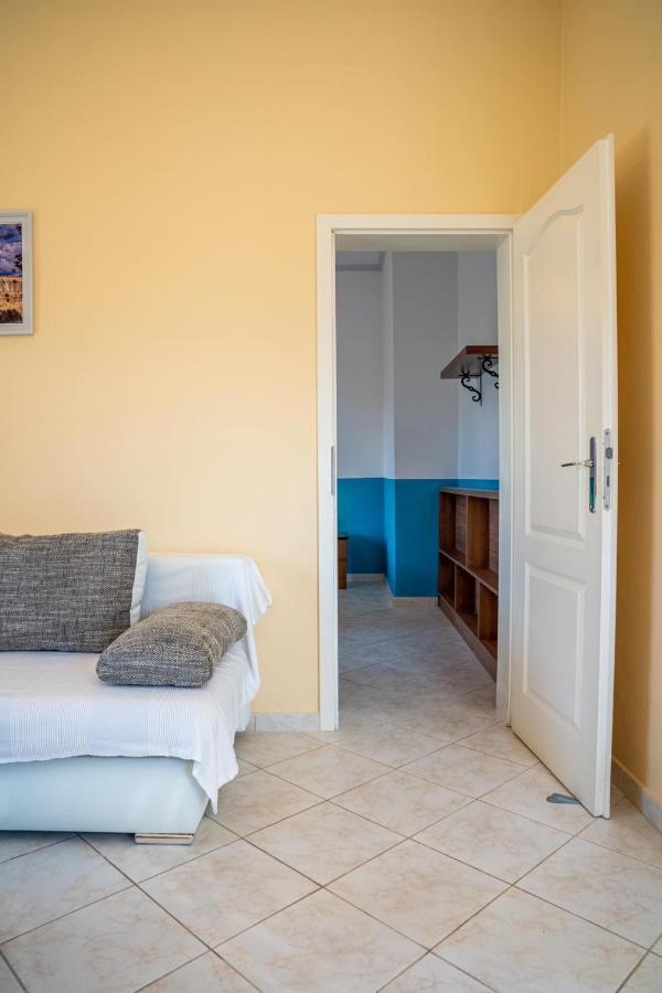 Botzoris Apartments Sidárion Esterno foto