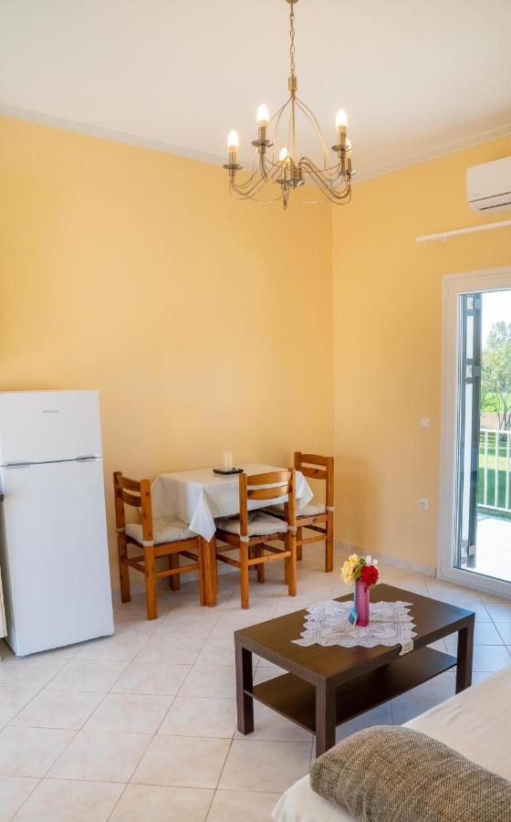 Botzoris Apartments Sidárion Esterno foto